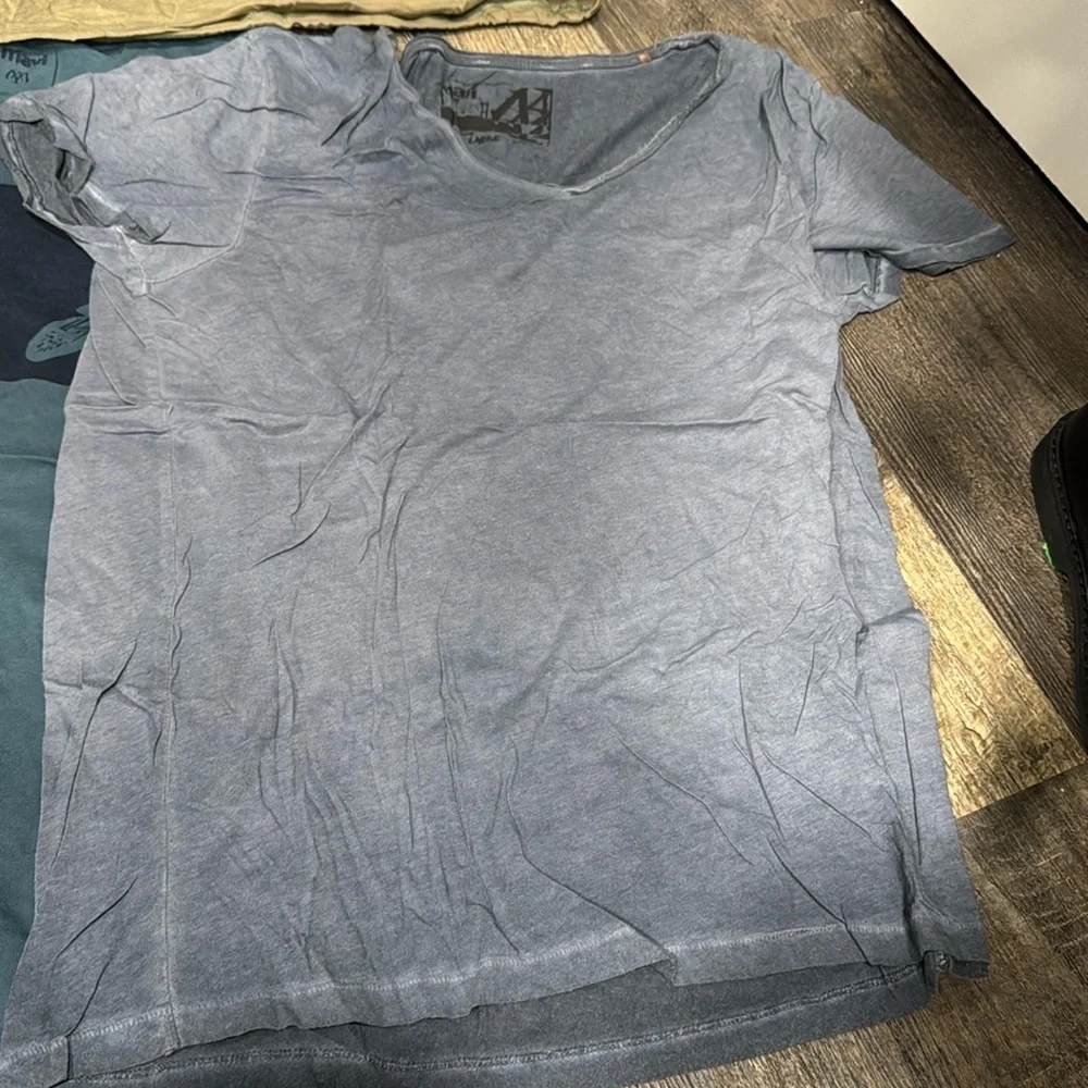 3 Mavi t shirts - Picture 2 of 7